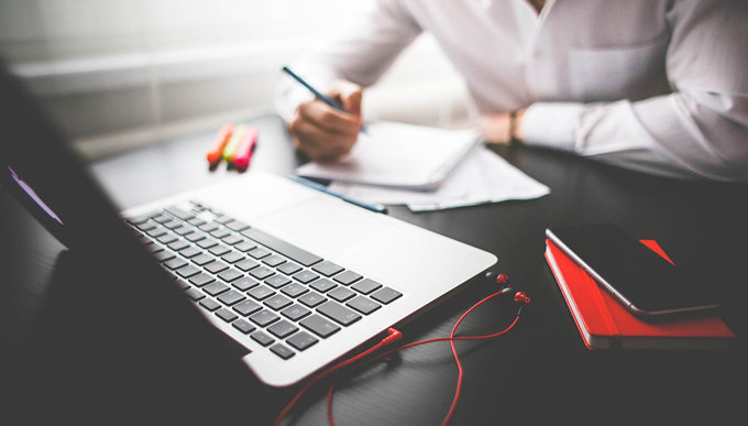 How to Choose a Domain Name for Business img